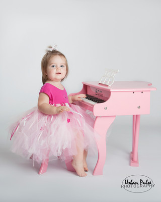 VIVI-PINK PIANO_7321